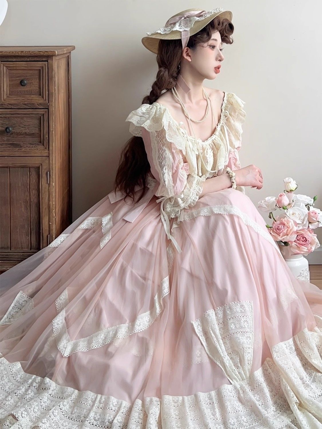 レトロな多層レースのヘビーデューティーオーバーサイズチュールスカート宮殿スタイルのウエストにフィットする文学的なスタイルのツーピーススーツレディース