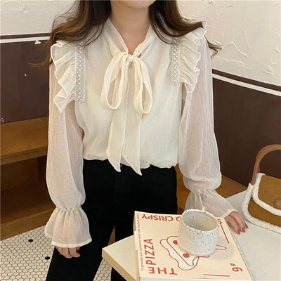 トップス デート シャツ ブラウス カットソー 袖あり 長袖 フリル かわいい 大人可愛い きれいめ シンプル カジュアル 大人 上品 おしゃれ お洒落 主役級 存在感 春 秋 10代 20代 30代