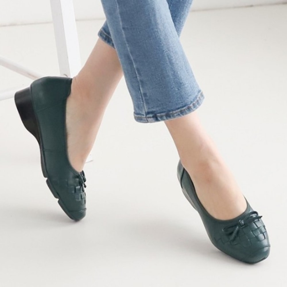 (ニナスパリ) リボン付きレザーローファー 5,593円