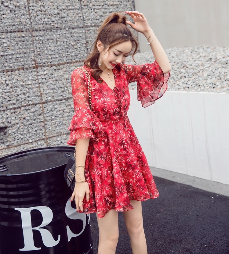 1310．花柄Ａラインミニドレス（レッド）　パーティドレス 結婚式 二次会 お呼ばれ 大人 かわいい