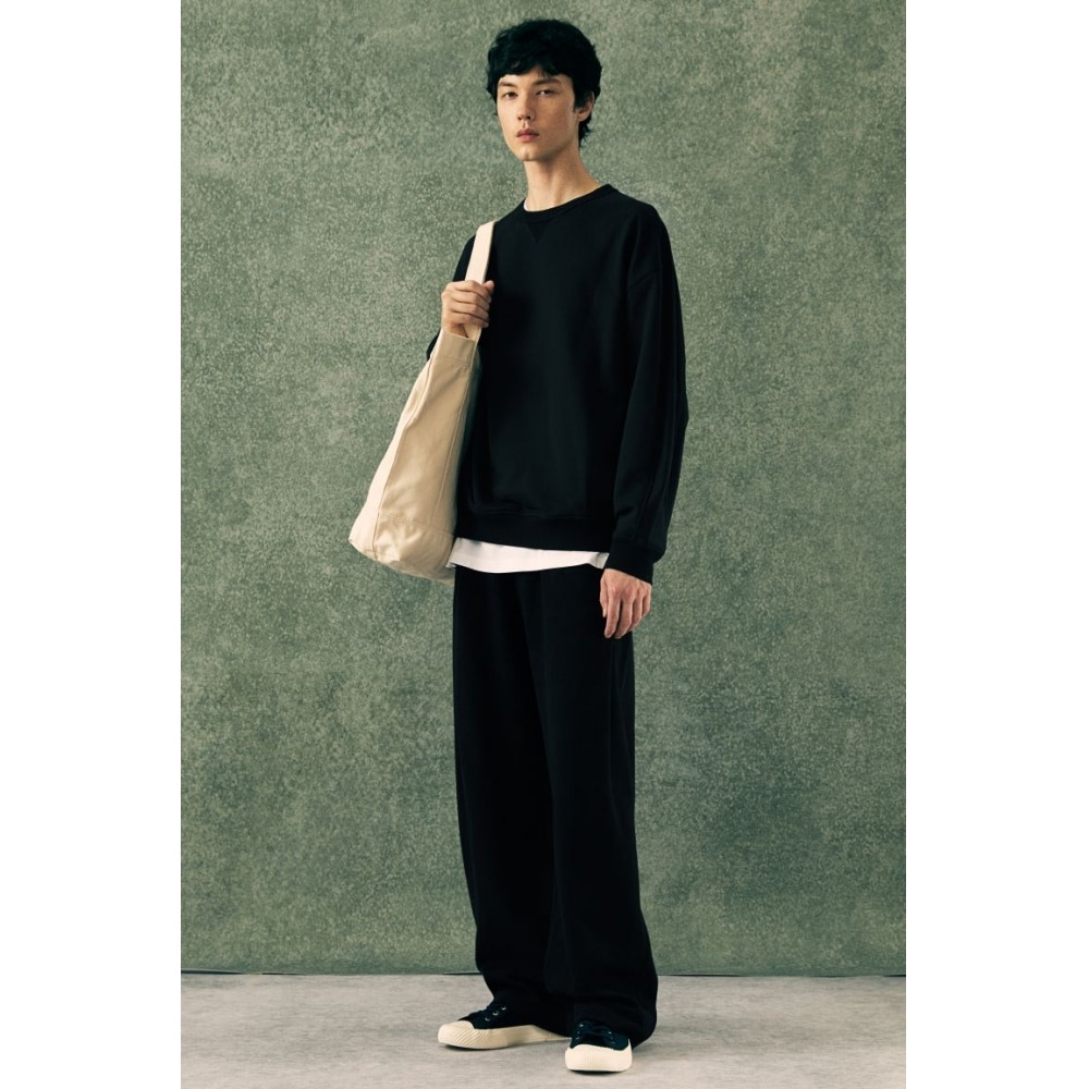 H&M ルーズフィットスウェットシャツブラック