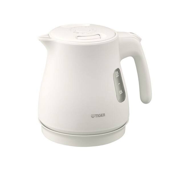 PCV-A080WM マットホワイト QUICK&SAFE+ 蒸気レス電気ケトル (0.8L) 温度調節機能付 7,280円