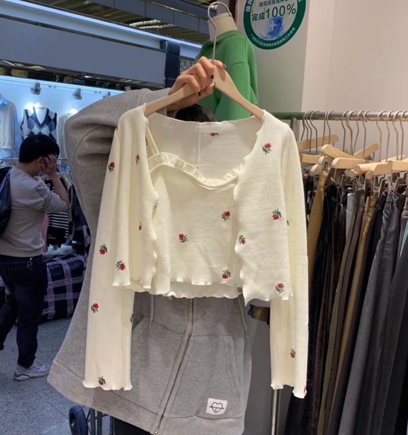 トップス デート モテアイテム カーディガン キャミソール 花柄 大人可愛い きれいめ 上品 おしゃれ かっこいい 大人可愛い ラブリー キュート ガーリー クール モード系 セクシー エレガント 5,314円