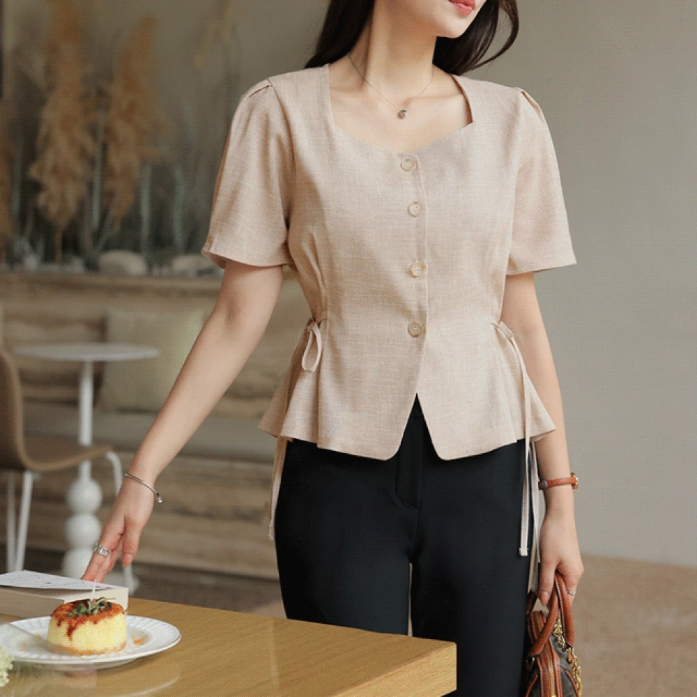 クリック＆ファニートレスパフスクエアブラウス