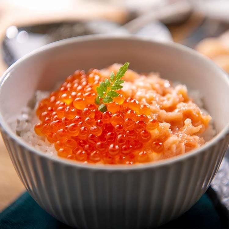 【人気商品】 鮭 いくら 親子丼 いくら丼 トロ 醤油漬け ギフト 冷凍 北海道産 鮭トロといくらで親子丼セット (代引不可) (TD)