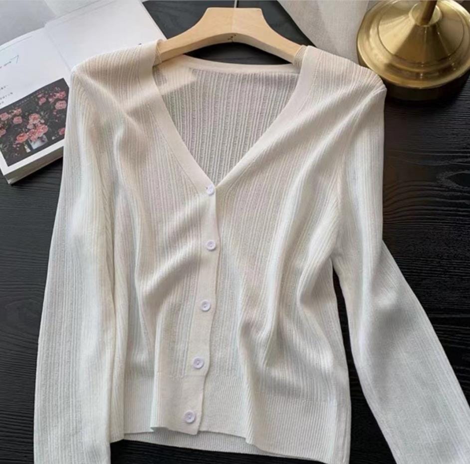 アイスシルクニットセーター女性の小さなカーディガン春と秋の新しい薄いセクション夏の日焼け防止トップ長袖ショールコート