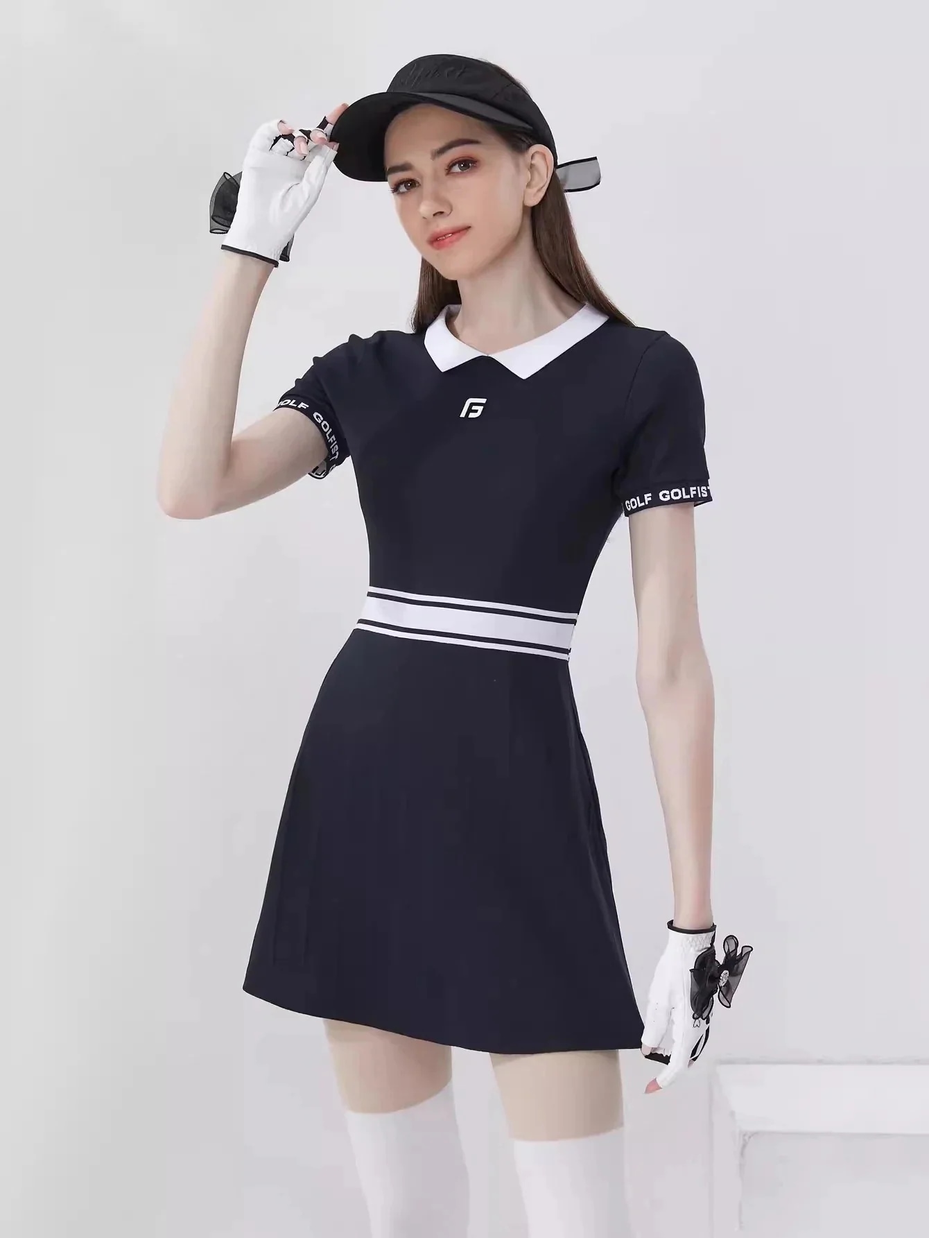 韓国風速乾 レディーススポーツウェア ゴルフウェア 半袖 PL シャツ T シャツ 黒白ブループリーツスカート おしゃれ！