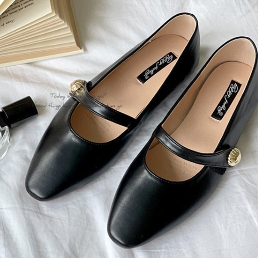 ビジョ ボタン ストラップ レディース フラットシューズ 1.5cm