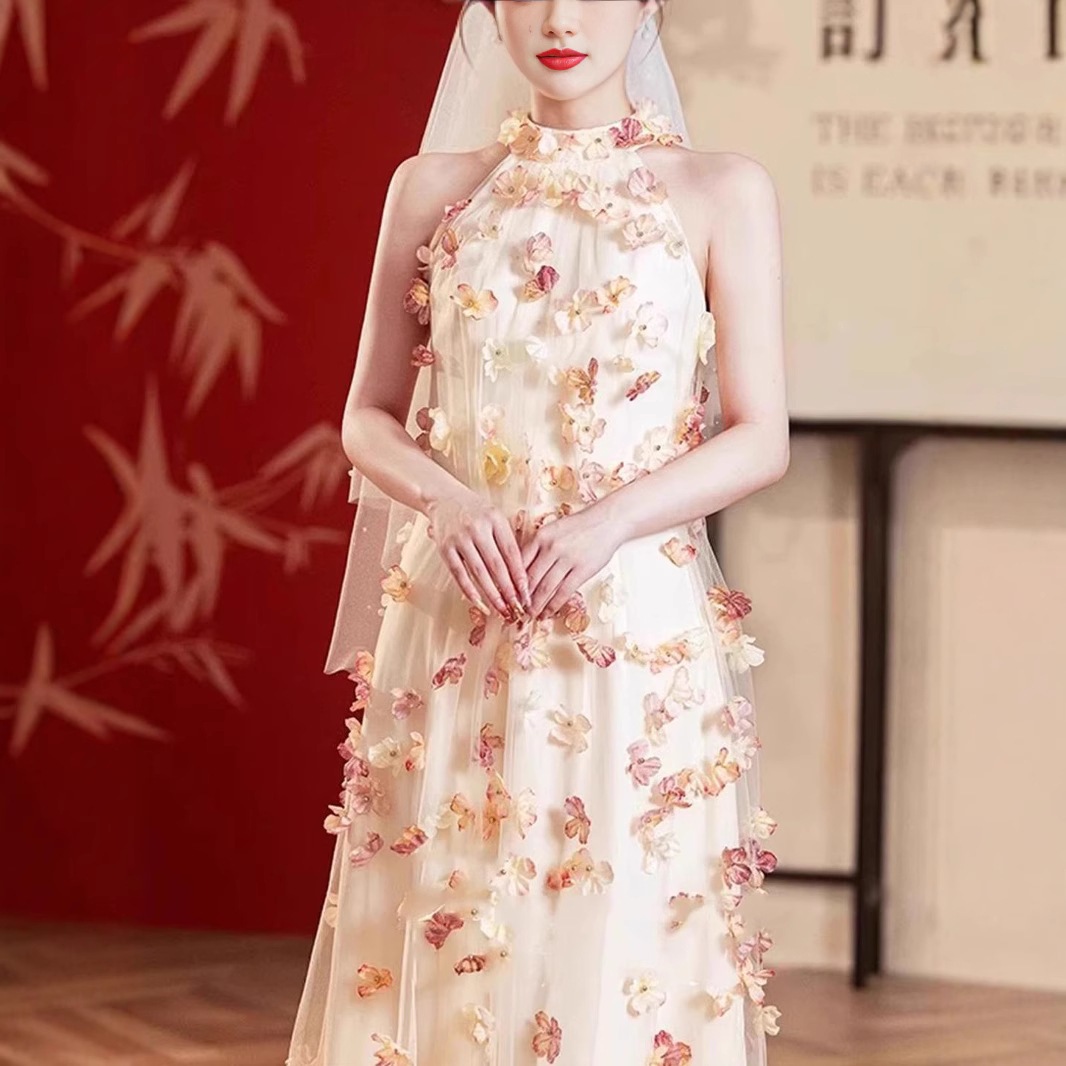 女性用イブニングドレス新しいスタイルニッチなエンゲージメントドレスメッシュトーストドレスブライダルモーニングガウン