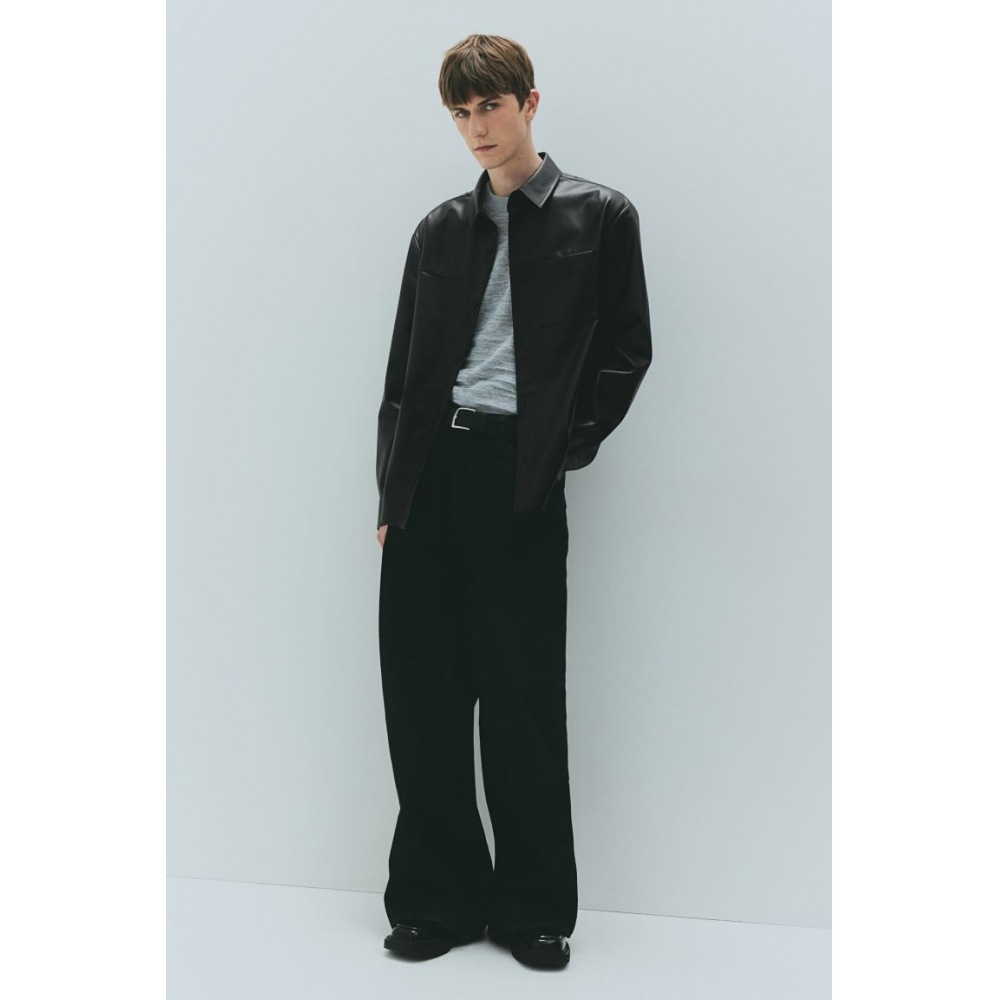 H&M レギュラーフィットコーティングシャツブラック