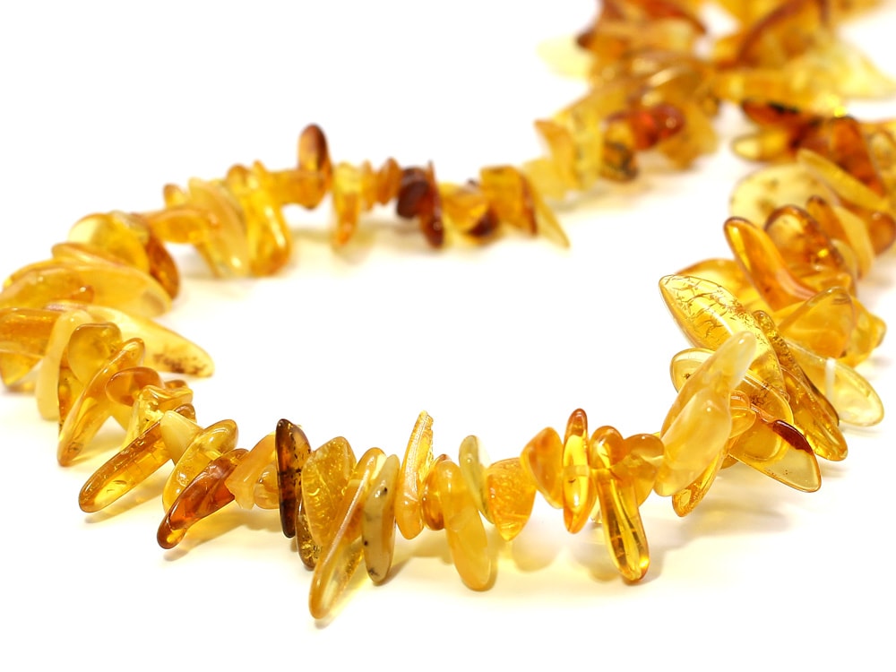 アンバー 琥珀 さざれ石 穴あり 1連 40cm パワーストーン バラ売り 天然石 パワーストーン 連売り ビーズ ばら売り アクセサリー パーツ ハンドメイド アクセサリーパーツ 材料 天 r019