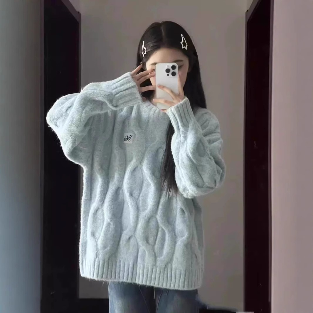 韓国ツイストラウンドネックジャンパー女性秋と冬の緩い風ソフト粘着性肥厚ニットトップスの外