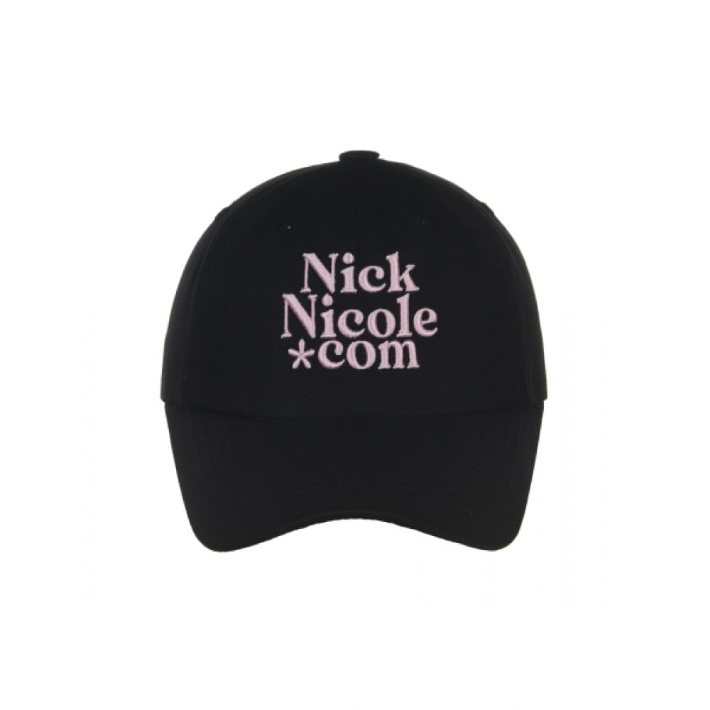 NICK&NICOLE NN ドットコムシグネチャーボールキャップ_ブラックピンク