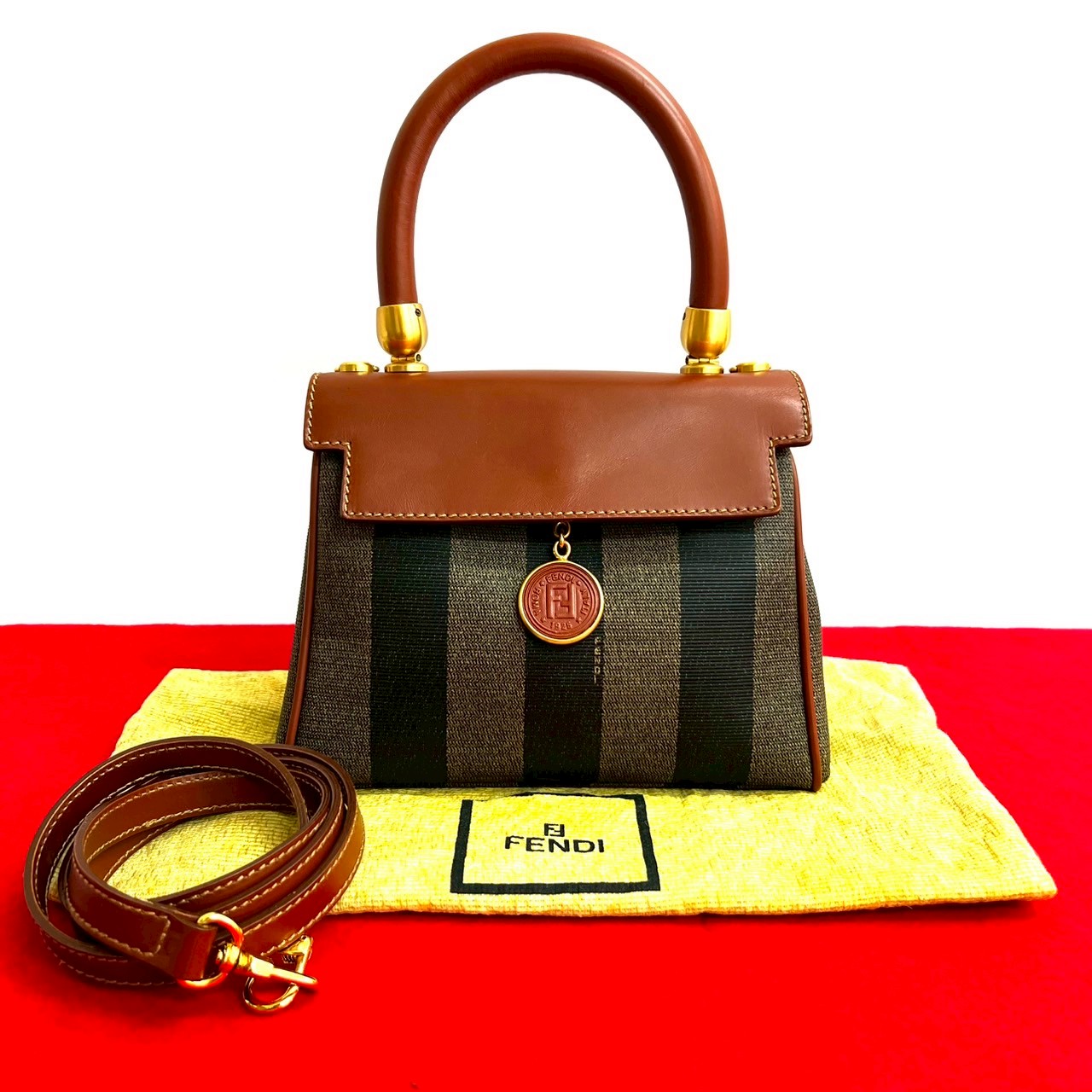 ぺカン 柄ショルダーバッグ レザー PVC ブラウン 40925