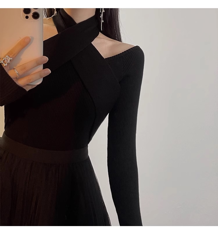 リトル ロック モンスター 黒 ホルターネック ニット セーター デザイン センス ワンショルダー セーター 女性 秋 冬 セクシー ボトム ストラップレス トップ 個性的 トップス ニットソー