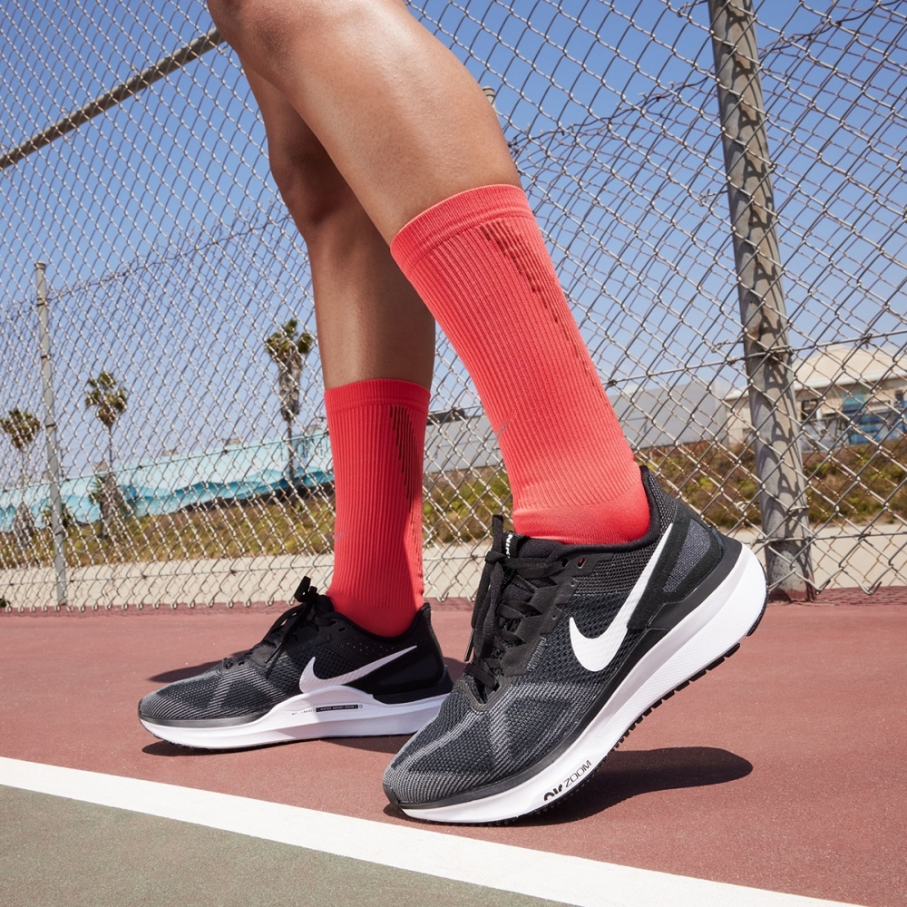 ナイキナイキエアズームストラクチャー25 DJ7884-001