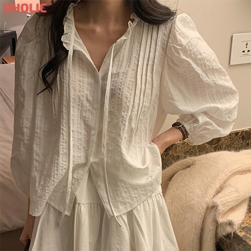 フリルネックピンタックパフブラウス