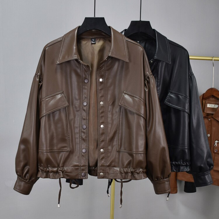 2色 アウター ジャケット レディース 秋冬 春 きれいめ 革ジャン フェイクレザー ショート丈 レギュラー丈 長袖 ボリューム袖 襟付き レギュラーカラー スリム タイト 細身 ストレート スマート