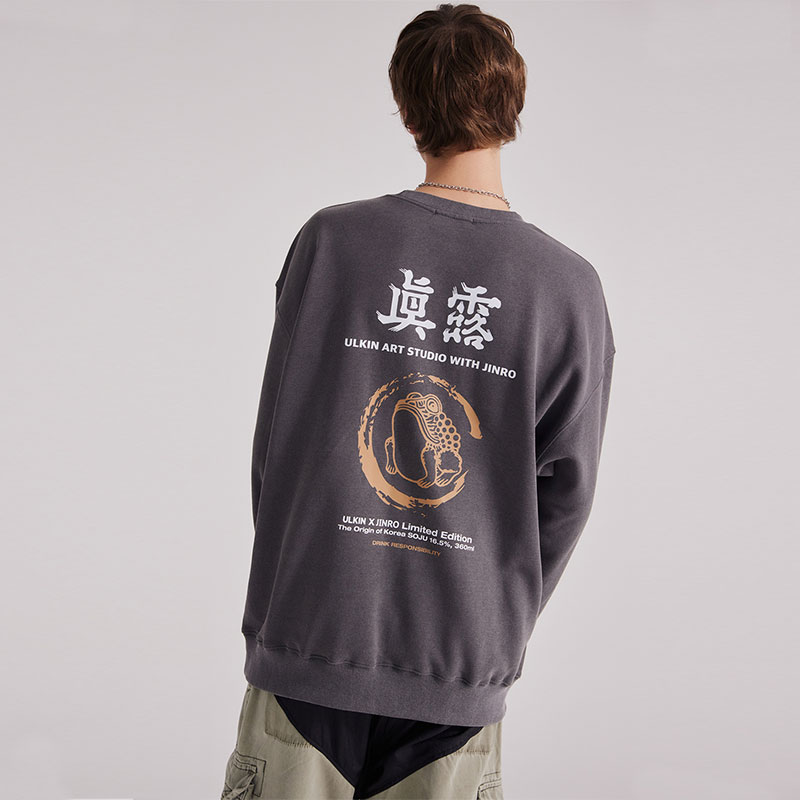 [JINRO collbo] JINRO Gold Toad Sweatshirt_Charcoal 10,557円