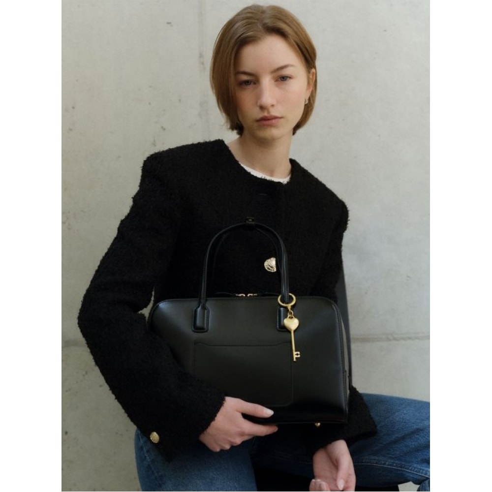 デメリエルケイリーボストンバッグプラスブラック