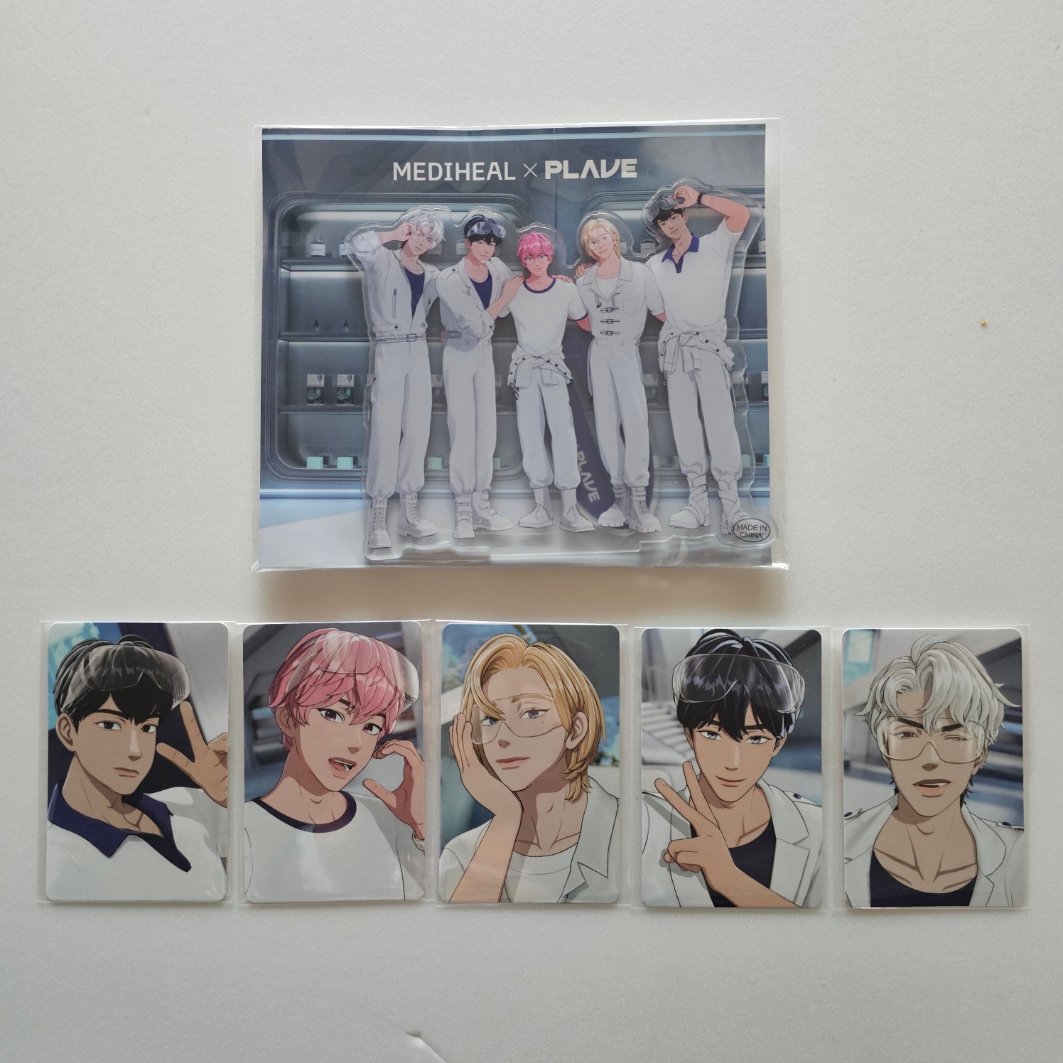 [公式] PLAVE x MEDIHEAL Promotional PHOTOCARD SET + ACRYLIC STAND - 26 JAN