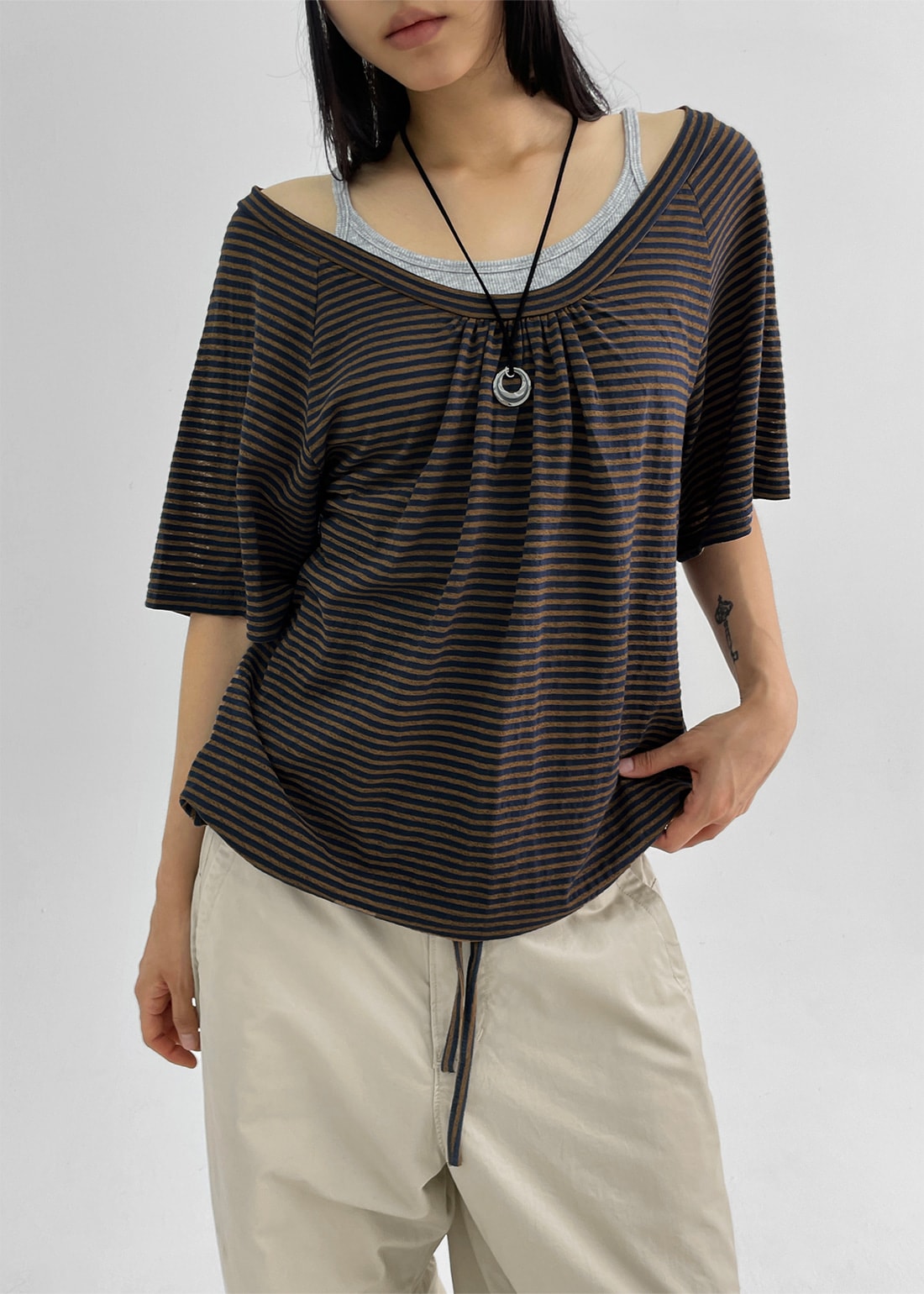 デキサストライプバルーンディープユネック半袖