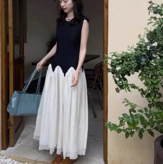 レディース スカート ワンピース マキシ 袖なし フレア Aライン フェミニン ウエストマーク 切り替えデザイン かわいい 大人可愛い きれいめ シンプル カジュアル 上品 おしゃれ レトロ こなれ感