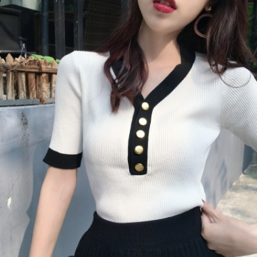 Vネック半袖トップス トップス カットソー 半袖 Vネック 伸縮性 ボタン かわいい 大人可愛い