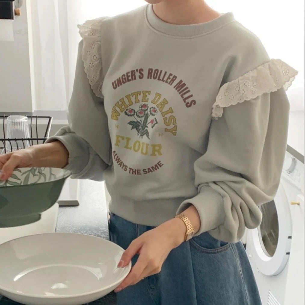 Tシャツカットソーシフォンブラウス春作スウェットラウンドネック柔らかい流行りレース花柄怠惰な風ゆったり大きいサイズ百搭韓国ファッションレトロ