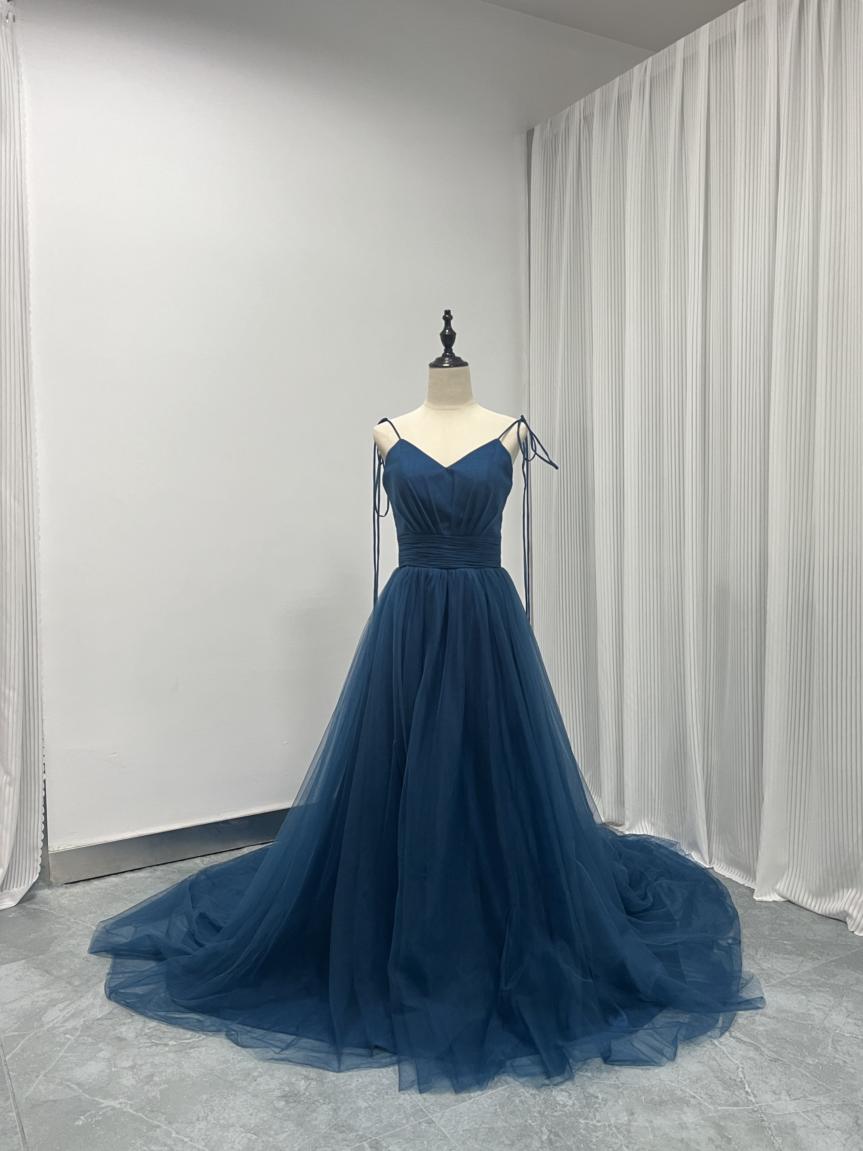 パーティードレス ブルー キャミソール Vネック ファスナー ソフトチュール 二次会