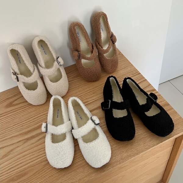 バレエシューズ パンプス もこもこ モコモコ フロントストラップ フラット 黒 茶 白 ベージュ
