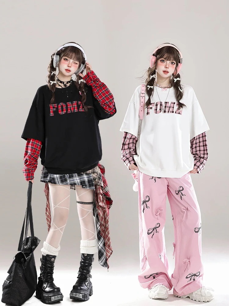 2025 秋冬 トレンド フェイクツーピーストップス長袖かわいいK-POPTロング黑白レディース韓国風衣装ルーズゆったりプリントおしゃれサイズスリーブシルエットファッション系サイドシャツフット