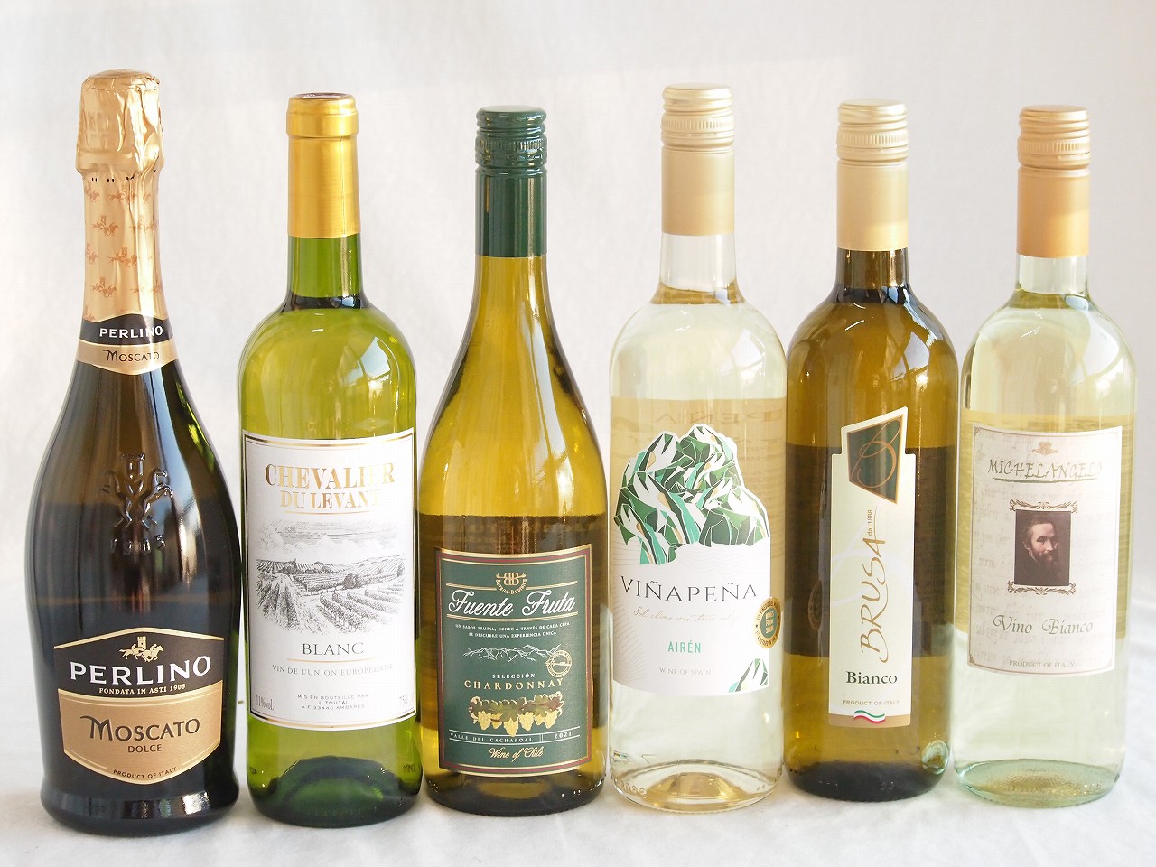 高品質ワインセット（白５本）+スパークリングワイン（チリ泡白）豪華セット