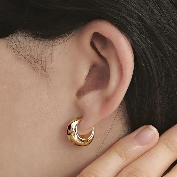 H Edition Silver (Y) Volume Hoop Earrings アクセサリー ピアス ネックレス ブレスレット レディースファッション 韓国 コスメ 芸能人着用