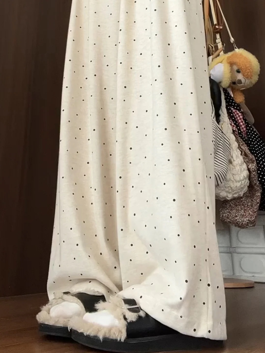 2026 秋冬 パンツ モップパンツ ハイウエスト 脚長効果 美脚効果 細見え カジュアル おしゃれ かわいい 韓国系ファッション レディース お出かけ 春冬おしゃれ かわいい衣装 トラック