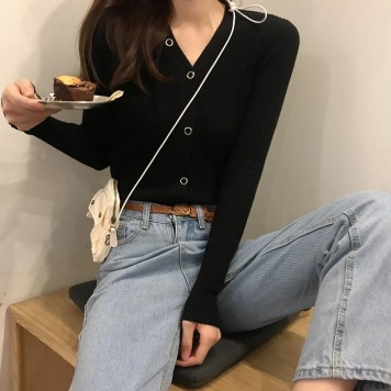 Vネックニットカーディガン トップス カットソー ニット カーディガン 長袖 Vネック 伸縮性 5,202円