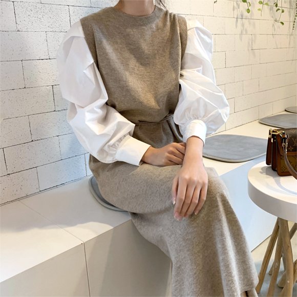 ショルダー切り替えニットワンピース