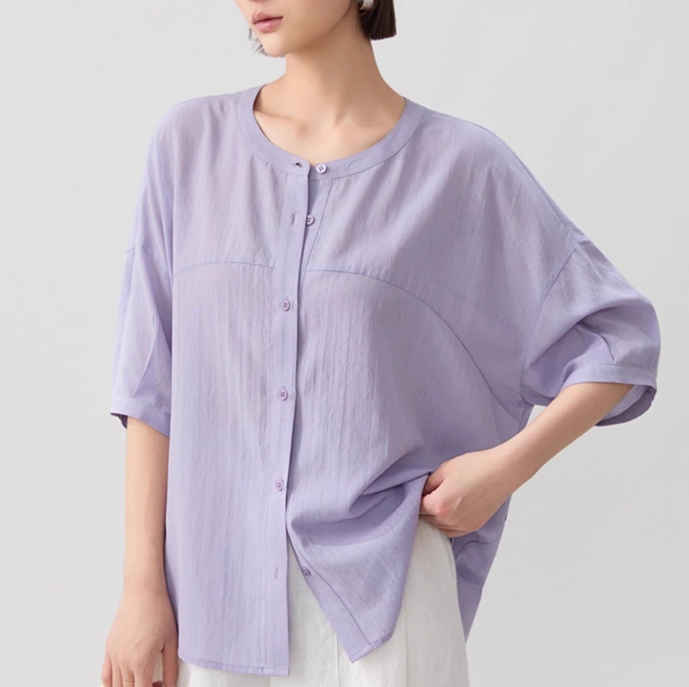 レディース トップス ブラウス カットソー 袖あり 7分袖 七分袖 ボリューム袖 フレアスリーブ ラウンドネック クルーネック 襟なし セミフレア 切り替えデザイン スマート 前開き 伸縮性 薄手