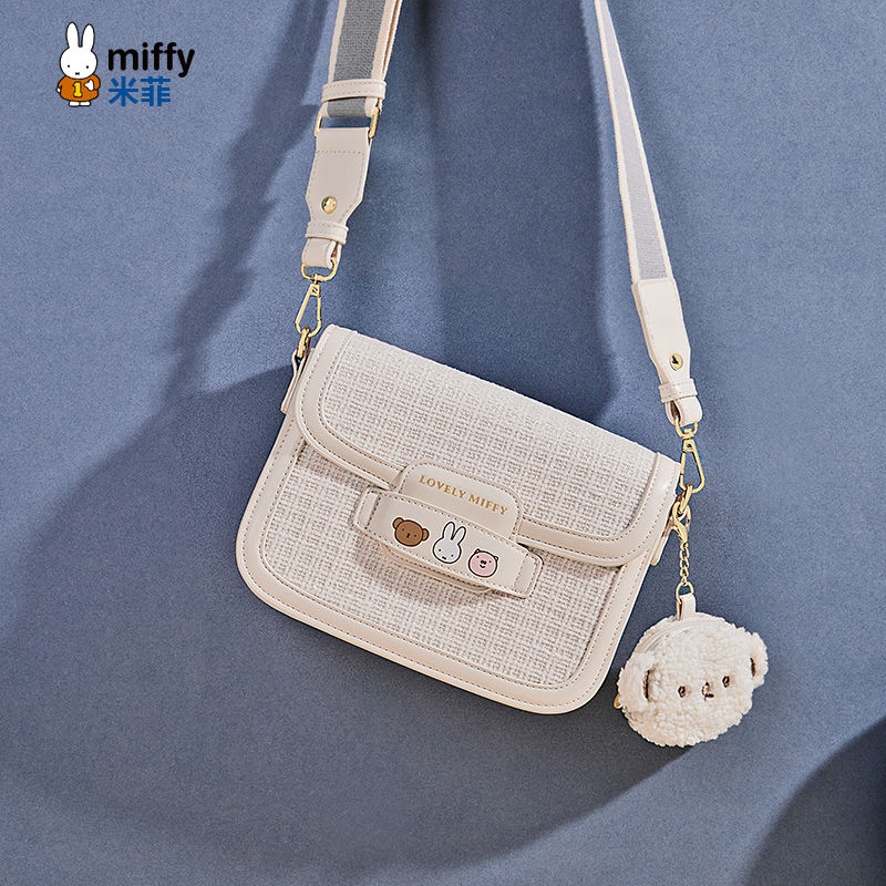 ミッフィーバッグ2024新型女性斜め掛けショルダーバッグ英倫小衆シングルショルダーバッグ学生百合通勤小方バッグ