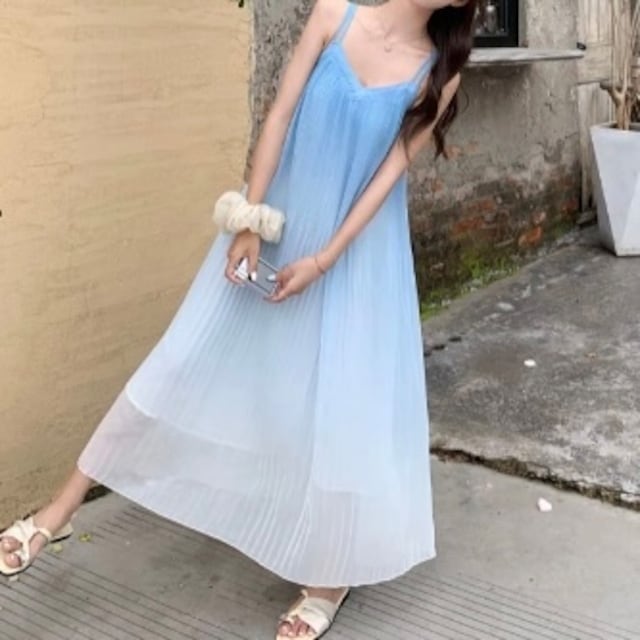 2024春夏ワンピース ロング丈 Aライン キャミソール ノースリーブ Vネック ゆったり グラデーション 南国 リゾート 夏 青 ブルー おしゃれ かわいい 韓国ファッション レディース お出かけ安 4,923円