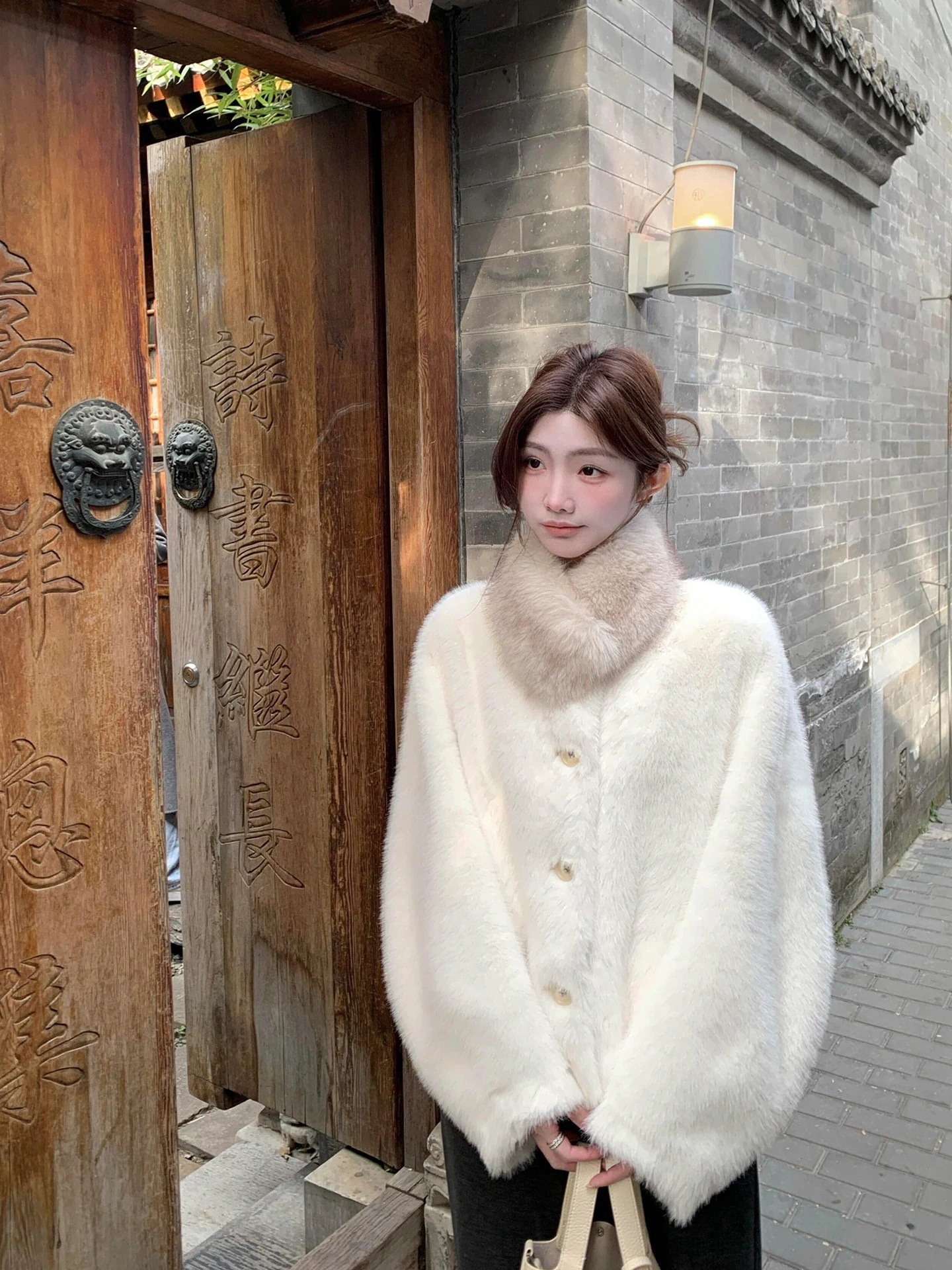エコファーコート 女性用 2025年新作 雰囲気のあるトップス