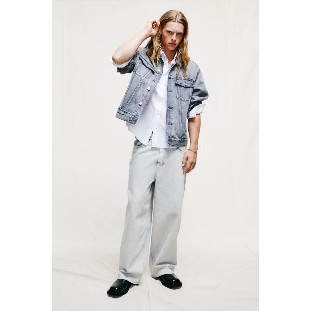H&M スーパーバギージーンズライトグレー