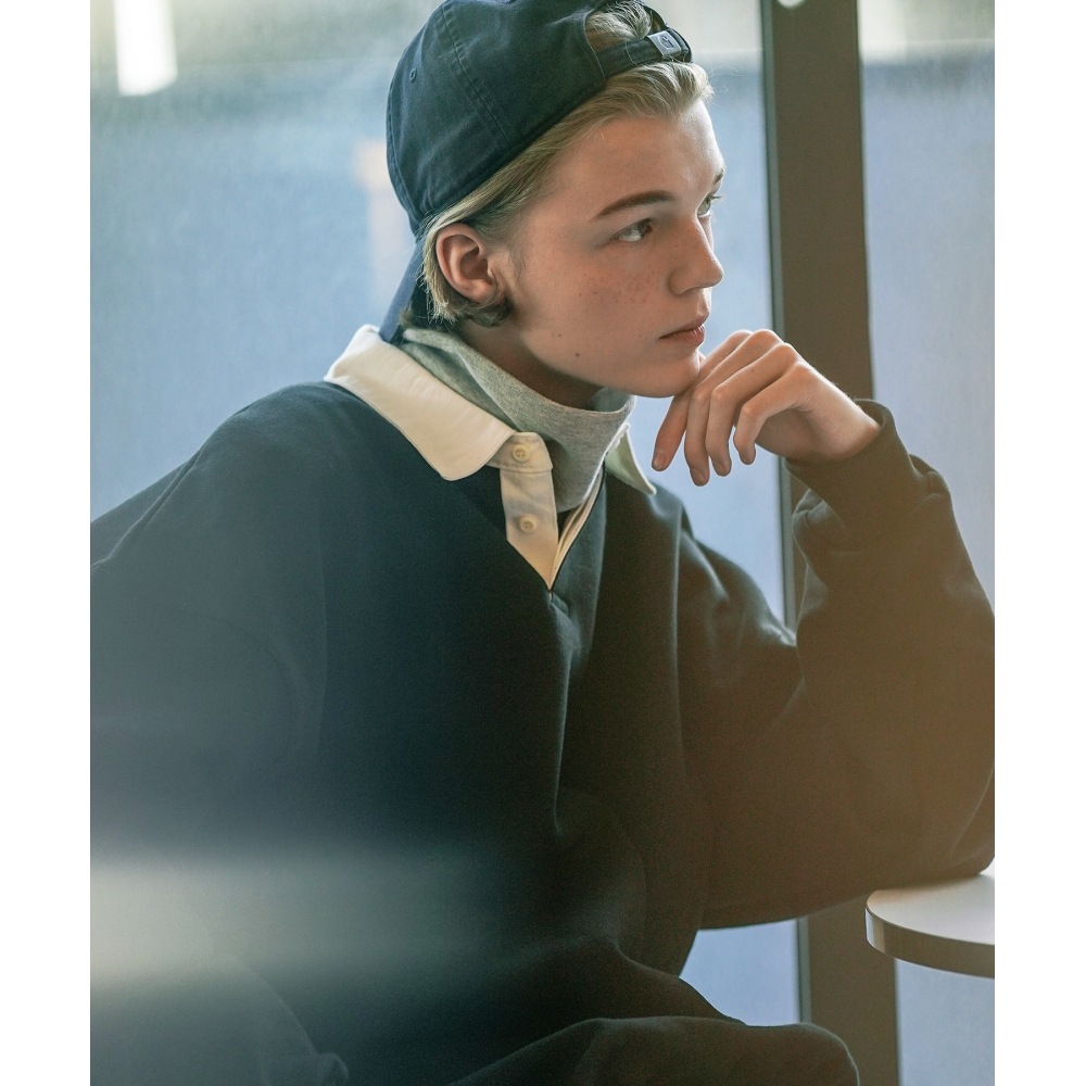 WV プロジェクトカクカラスウェットシャツブラック KMMT7519