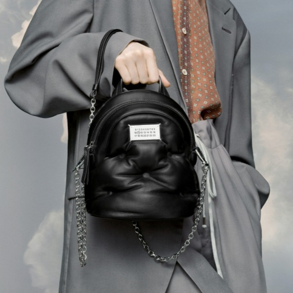 ショルダーバッグ 「グラム スラム」バックパック S56WA0014P