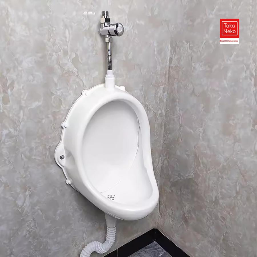 ホースとフラッシュバルブ付き無水小便器屋外プラスチック小便器屋外トイレガレージ小便器壁掛け式男性用トイレ小便器移動式トイレポータブル小便器