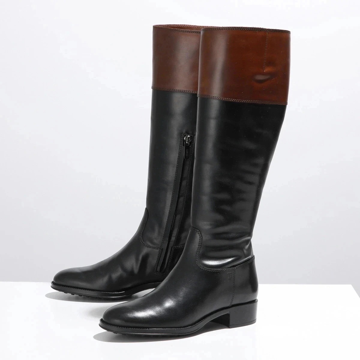 TODS トッズ ロングブーツ XXW0OF0F600G01 レディース レザー ローヒール ジョッキーブーツ ロゴ バイカラー シューズ 靴 1000 42,473円