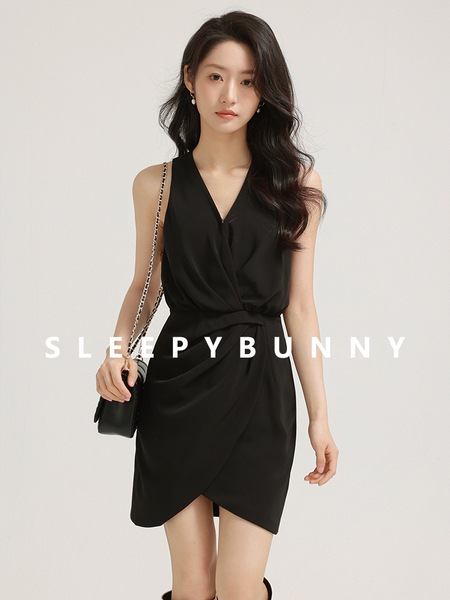 スリーピーラビットドレスサマーヘムスリミングホルター
