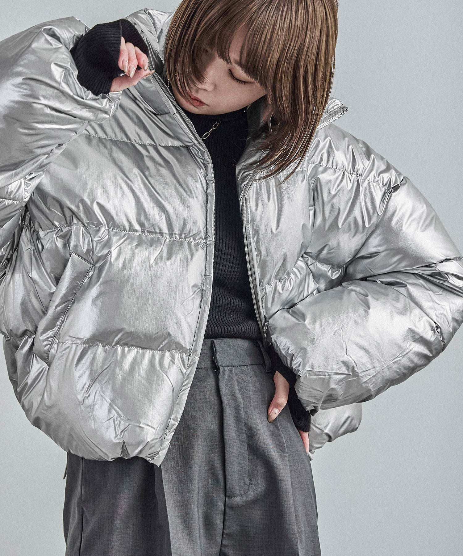 メタリックタフタ 中綿ダウンジャケット メタリックカラー ショートダウンジャケット ショート丈 レディース ダウンコート 軽量 クロップド丈 ジャケット コート 中綿 中わた 冬 あったか ゆったり