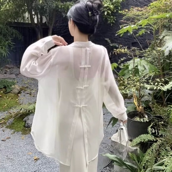 トップス ブラウス 白シャツ 袖あり 長袖 Vネック 襟付き スリット バックスリット バックシャン 前開き 透け感 シースルー 大人可愛い きれいめ シンプル カジュアル 大人 上品 おしゃれ