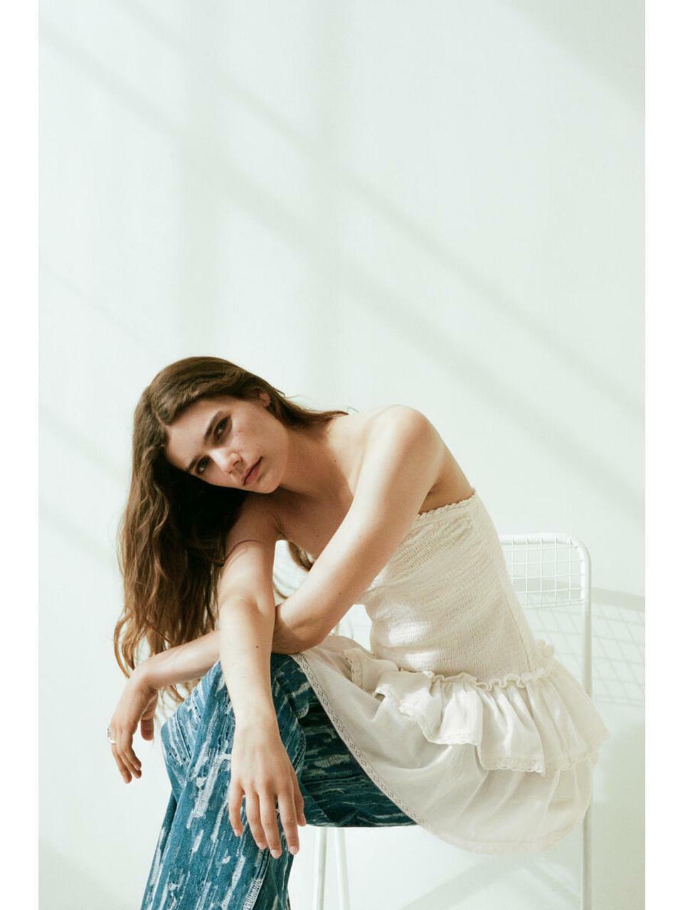 H&M スモーキングボディスストラップレスドレスアイボリー 1338861001